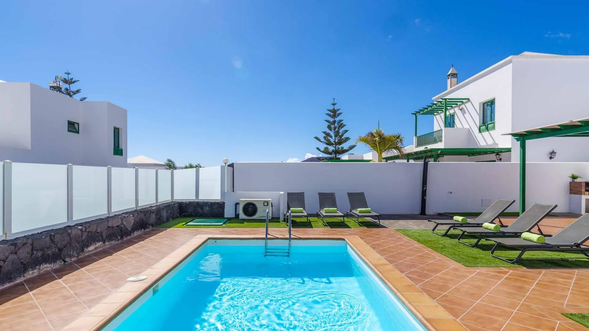 Villa Sargo Playa Blanca  0*, Playa Blanca (Lanzarote) Spain